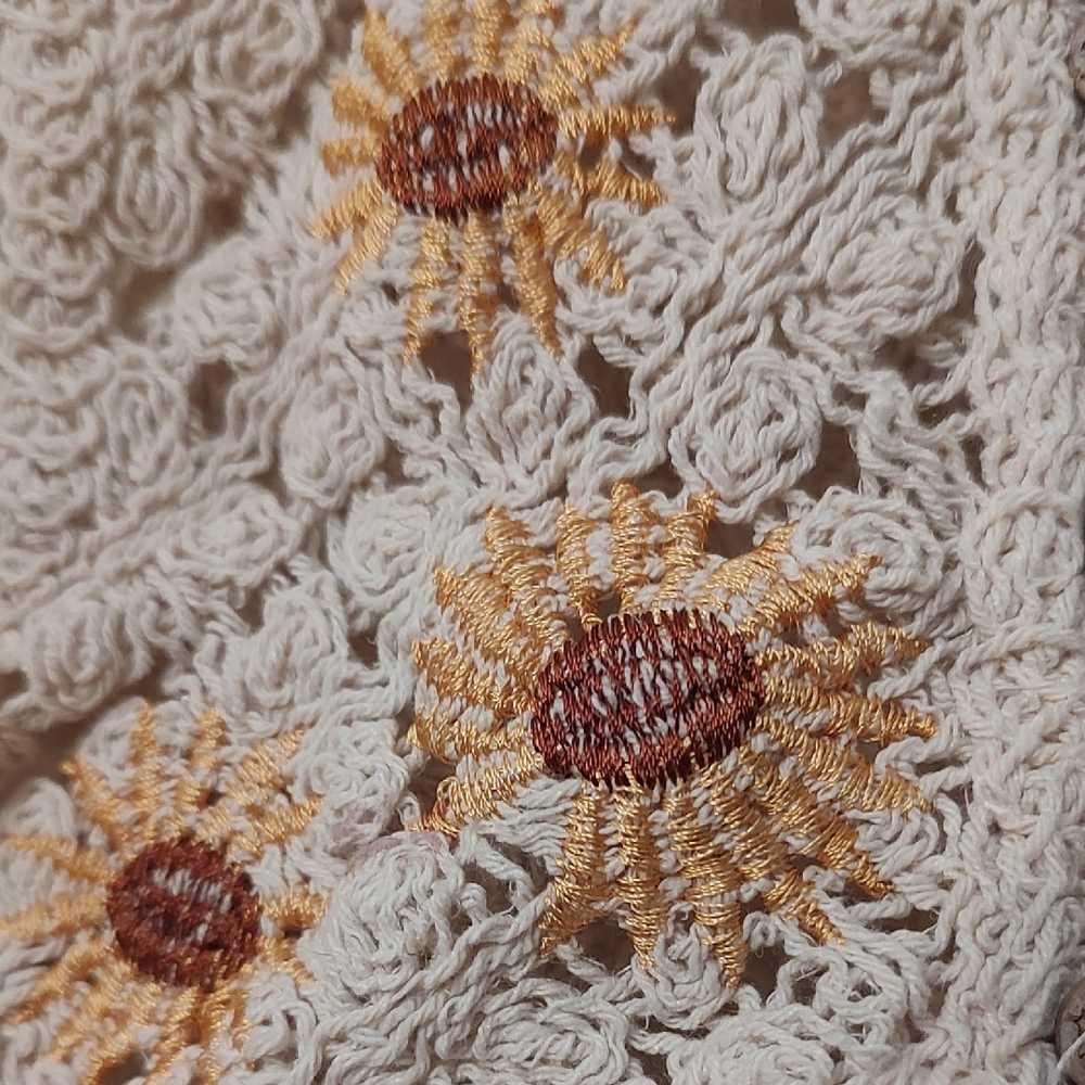 Sunflower Crochet Crop Top Medium - Picture 3 of 5